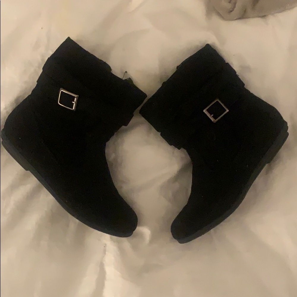 Girls black booties